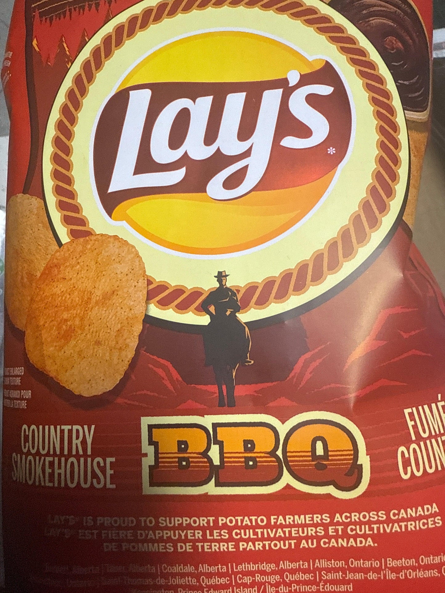 Lays Limited Edition Laysfest Country Smokehouse BBQ 220G - Canadian Edition