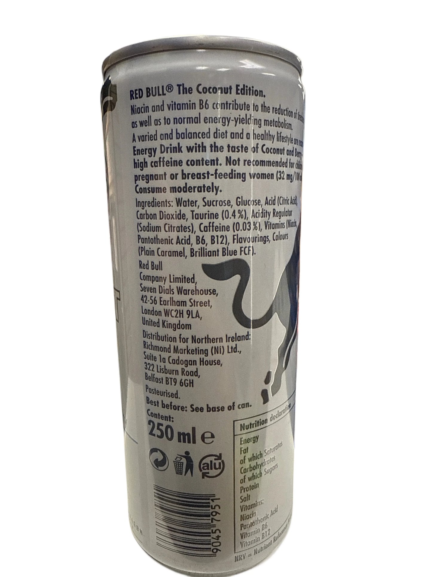 ريدبول بنكهة جوز الهند والتوت 250ML - إصدار المملكة المتحدة