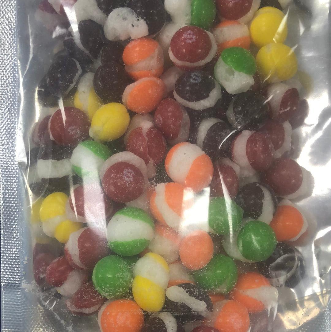 Cottage Country Freeze Dried Puffs Skittles - Extreme Snacks