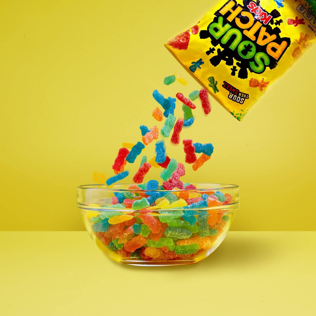 https://www.extremesnacks.ca/cdn/shop/articles/sour-patch-a-tangy-and-irresistible-candy-sensation-extreme-snacks.jpg?v=1703726194&width=1100