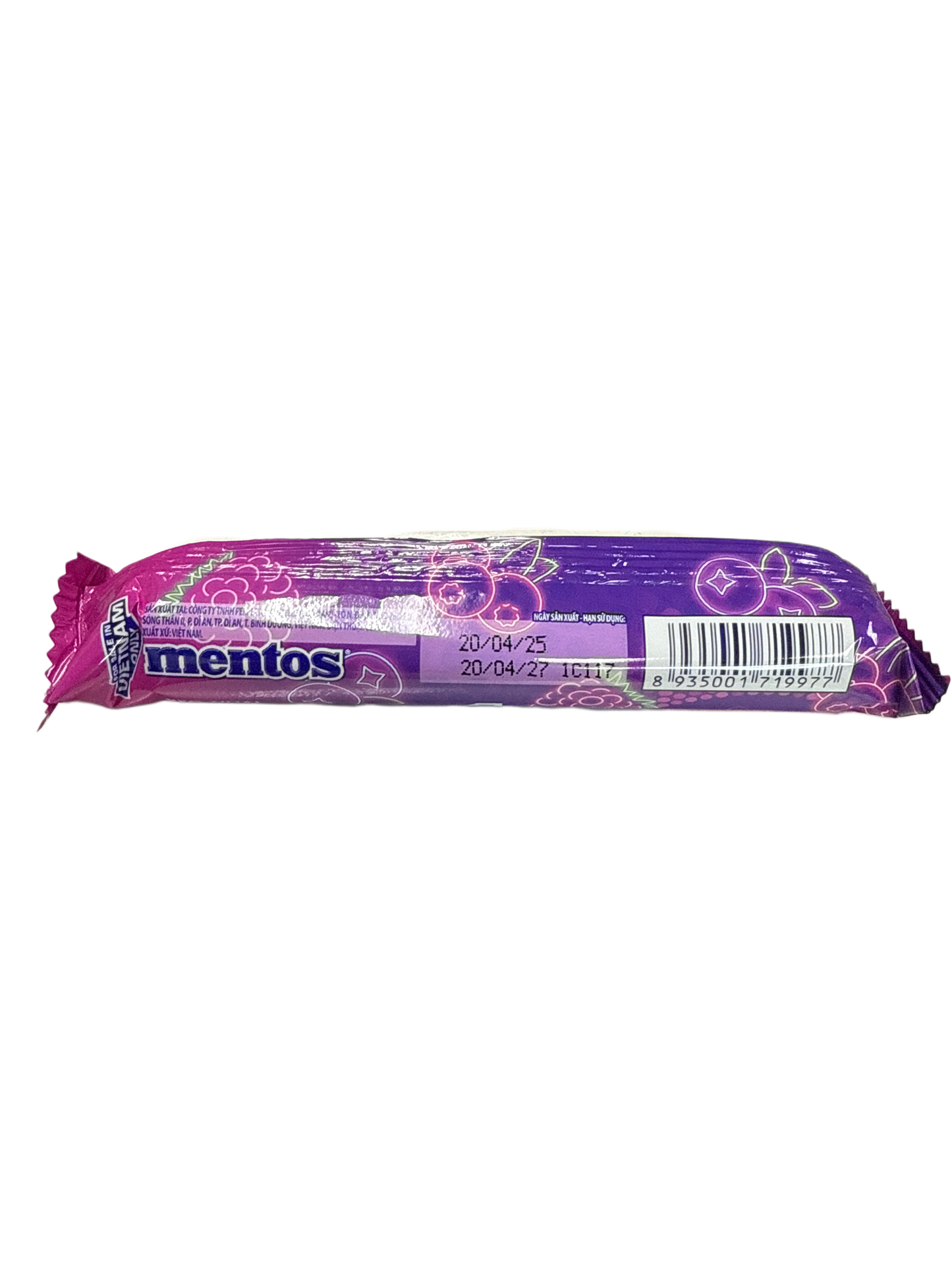 Mentos Chewy Berry Flavoured Candy 29.7G – Vietnam Edition