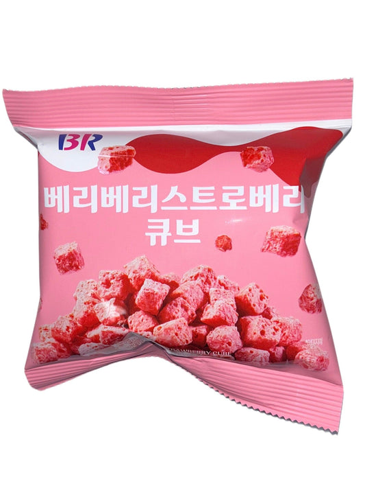 Baskin Robbin Strawberry Cubes - 55G (Korea) - Extreme Snacks